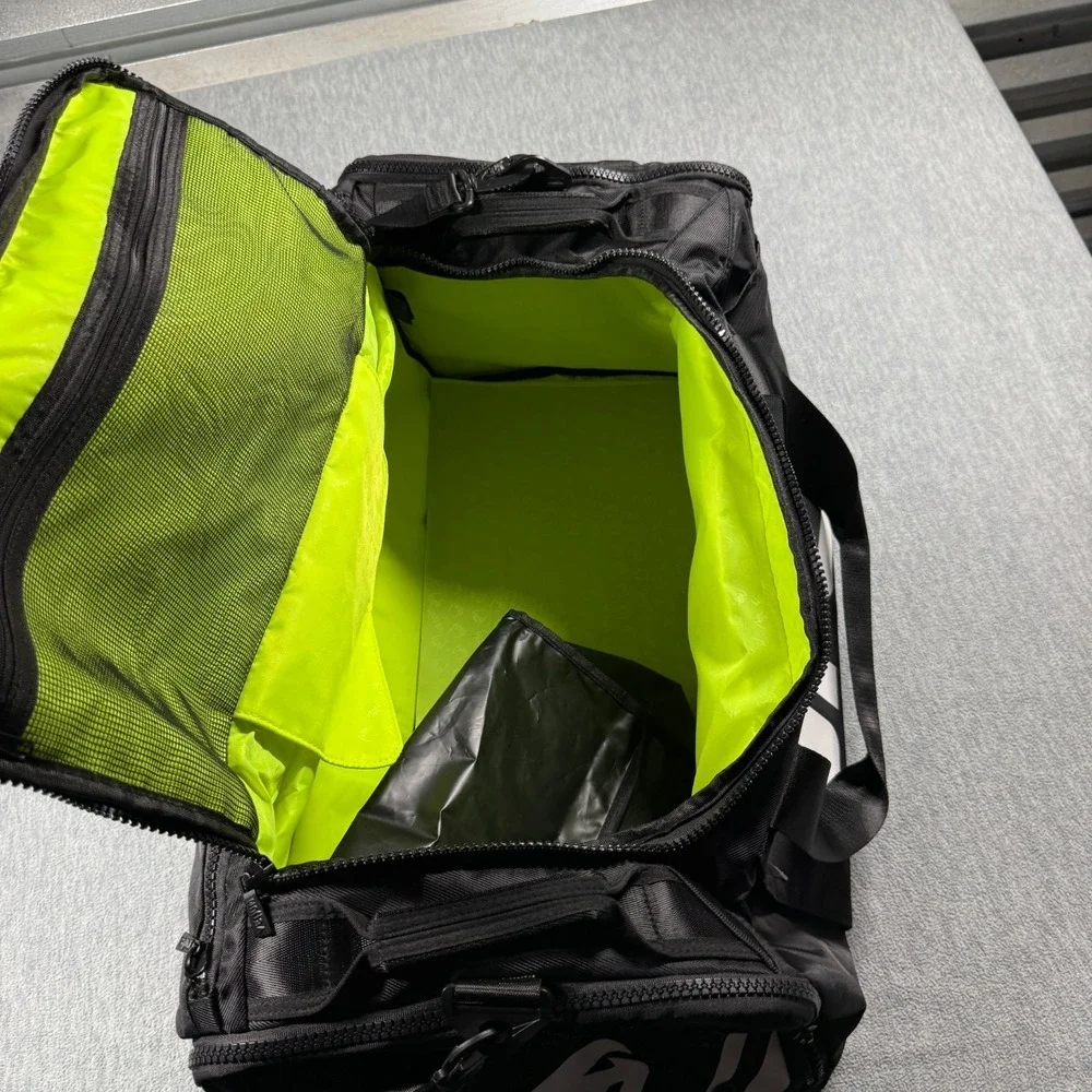 Venum UFC Gym Bag Duffle Black One Size Sports Gear Training Backpack